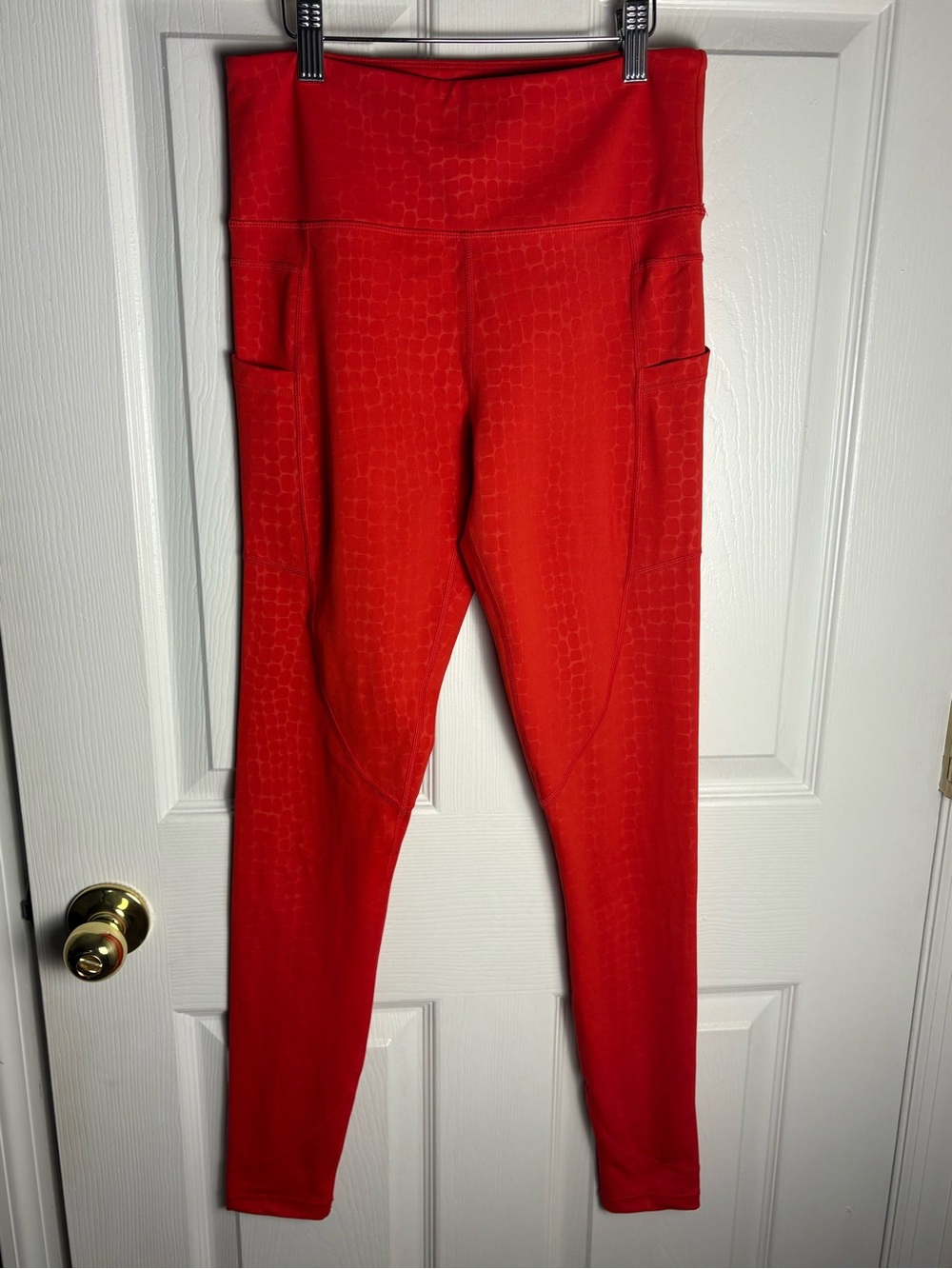 Zyia High-Rise Red Active Leggings with Side Pockets
